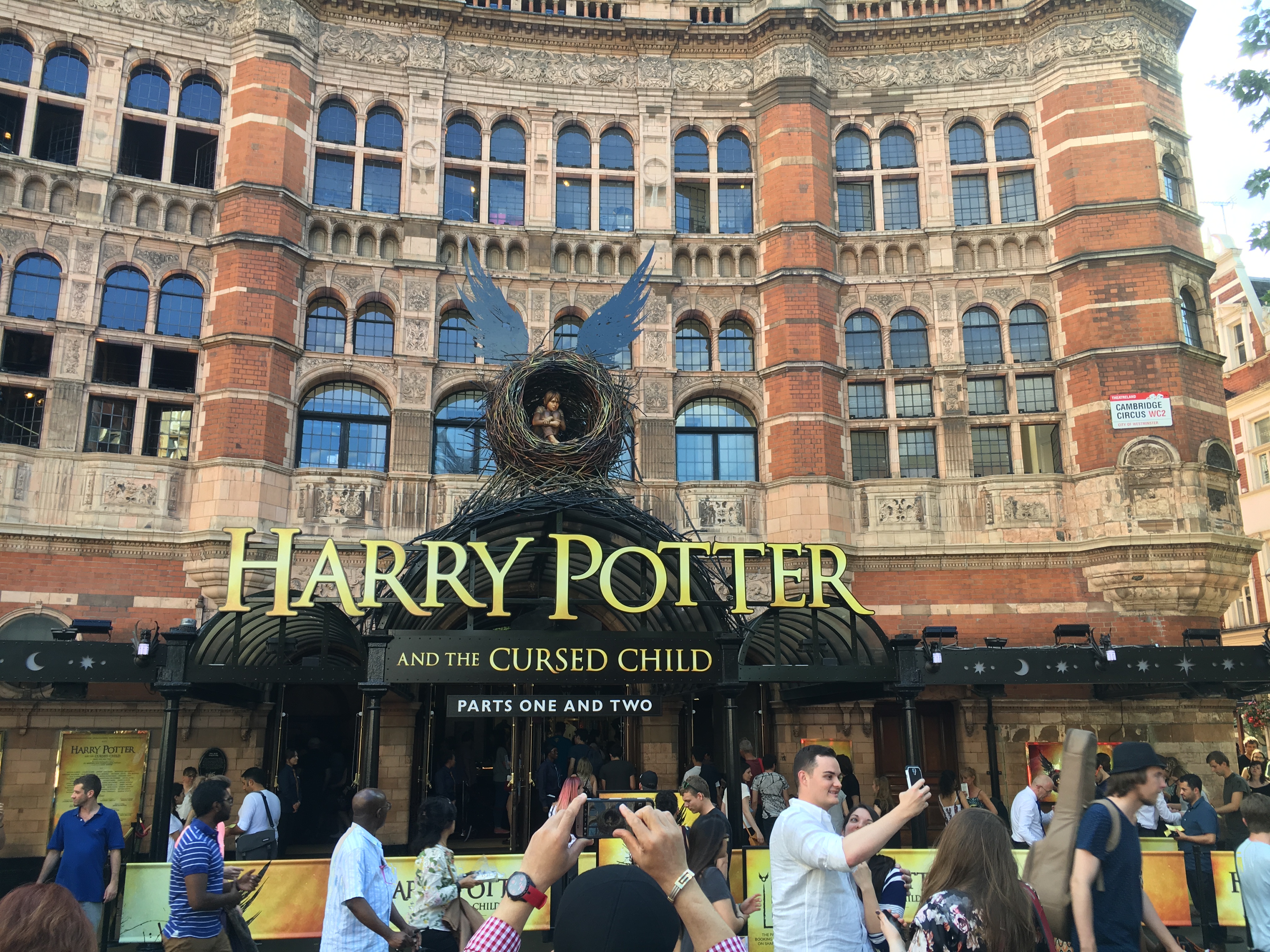 Exterior of theater for Harry Potter and the cursed child